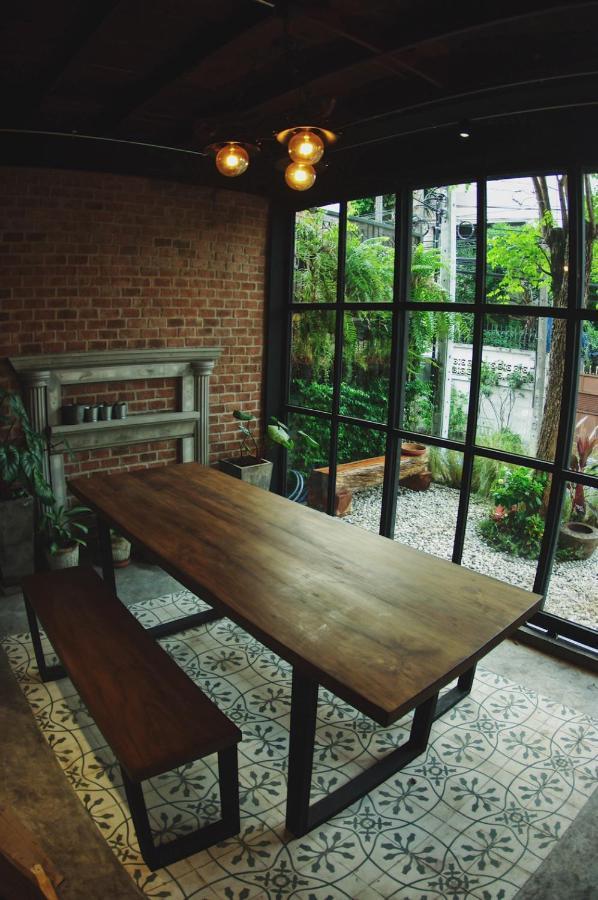 Hostel The Local Ari Bangkok Exteriér fotografie